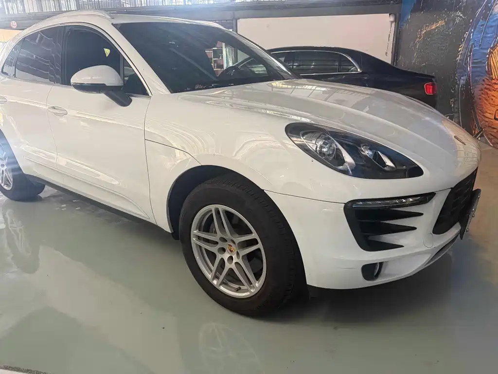 Porsche Macan — миниатюра 2