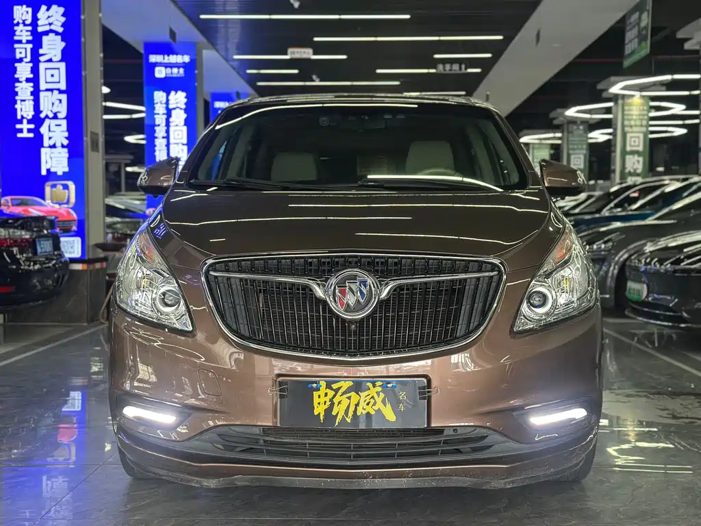 Buick GL8 — миниатюра 2