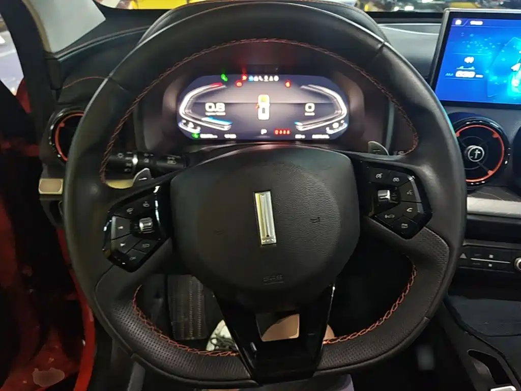 Wey Wey VV5 — миниатюра 11