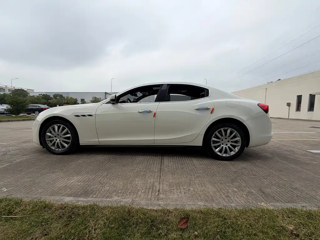 Maserati Ghibli — миниатюра 4