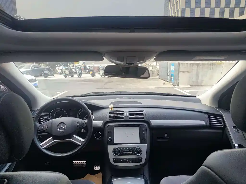 Mercedes-Benz R-Class — миниатюра 13