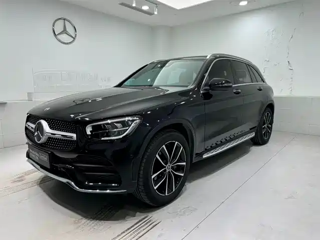 MERCEDES BENZ GLC