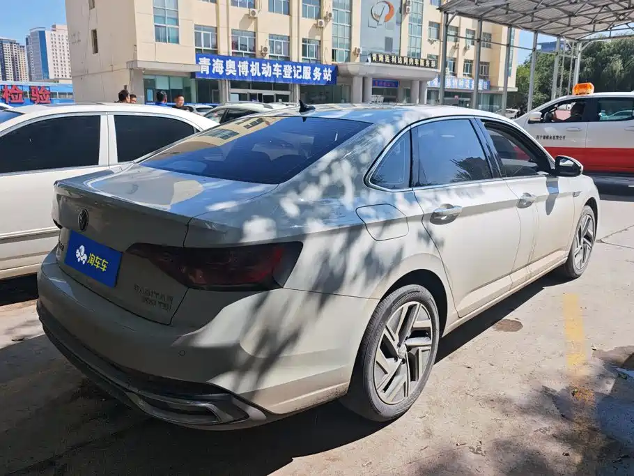 Volkswagen Sagitar — миниатюра 3