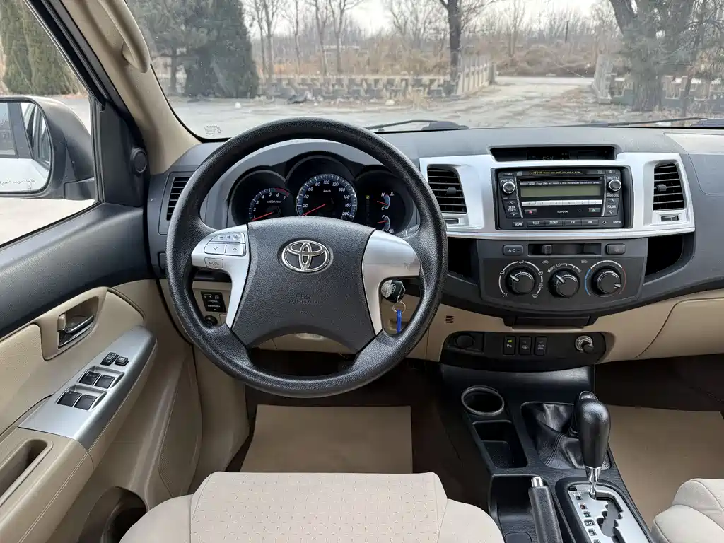 TOYOTA FORTUNER