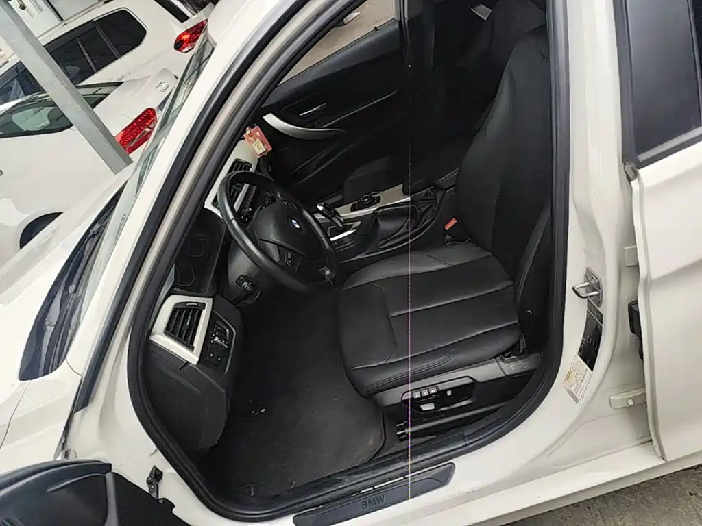 BMW 3 Series — миниатюра 15