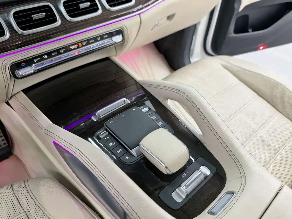 Mercedes-Benz GLS — миниатюра 9