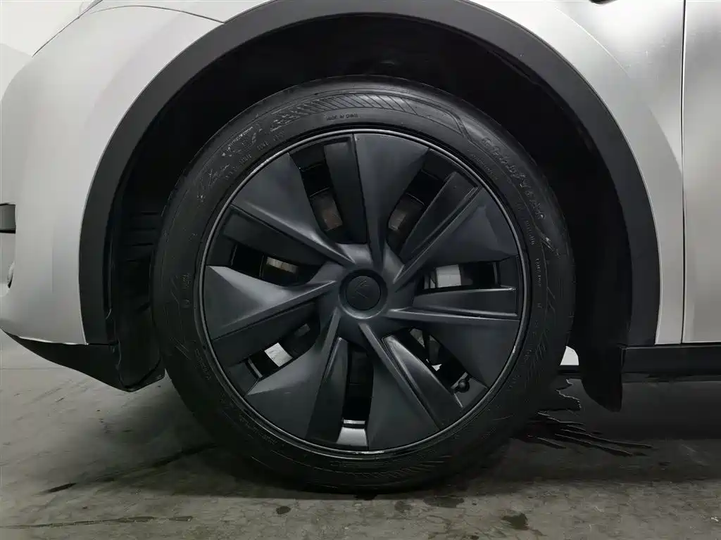 Tesla Model Y — фотографии объявления, Фото 17