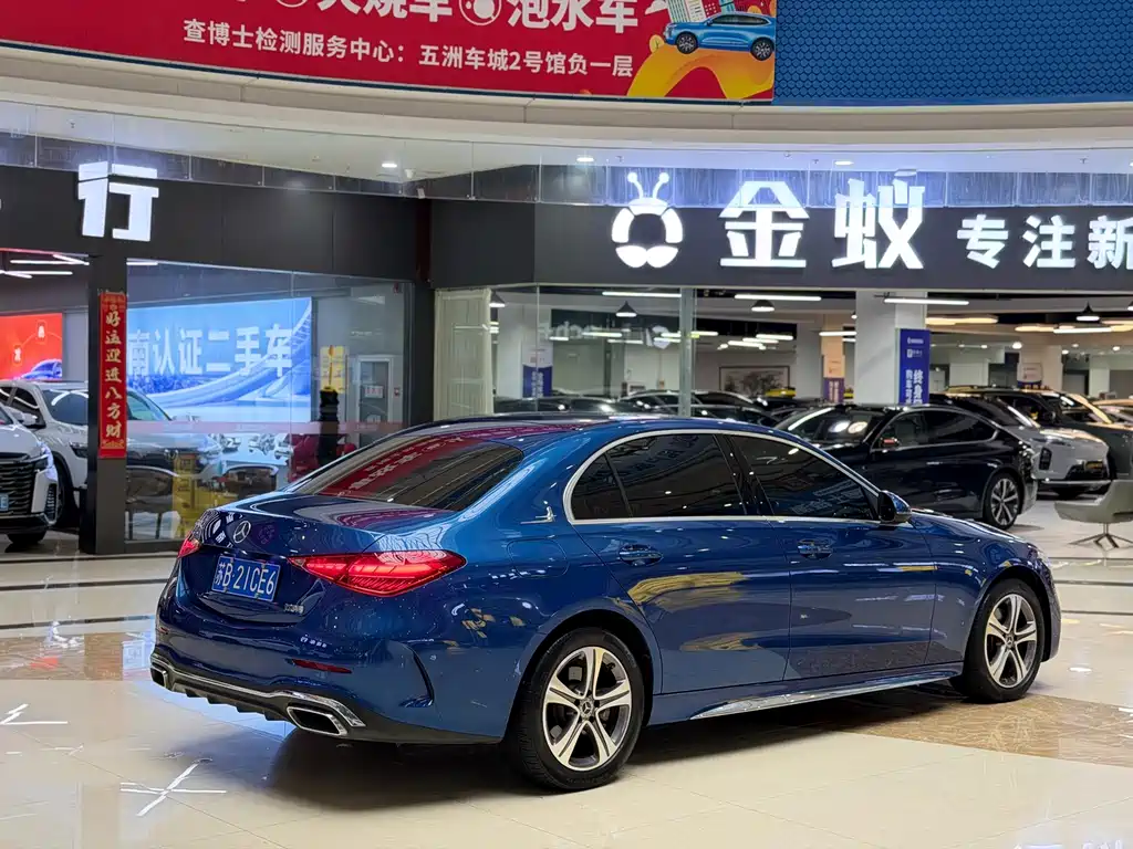 Mercedes-Benz C-Class — миниатюра 5