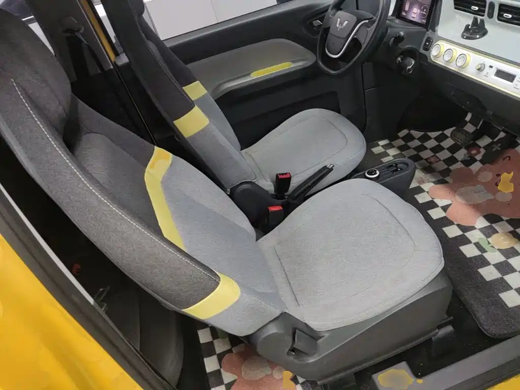 Wuling MINIEV — миниатюра 25