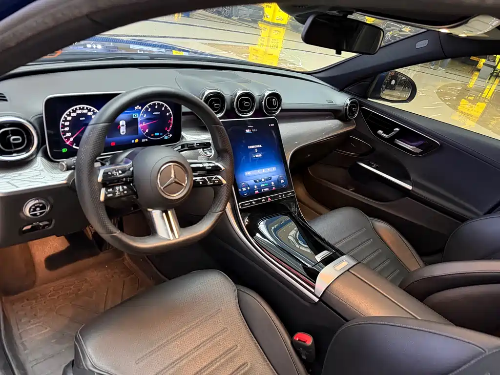 Mercedes-Benz C-Class — миниатюра 7