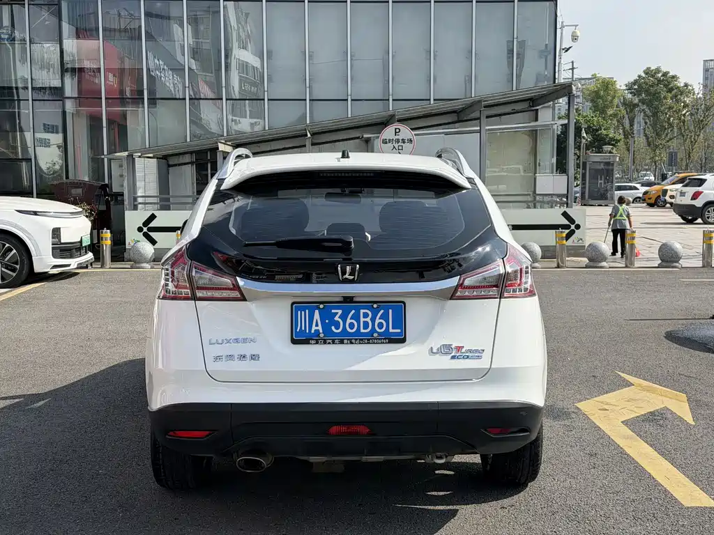 Luxgen U6 — миниатюра 16
