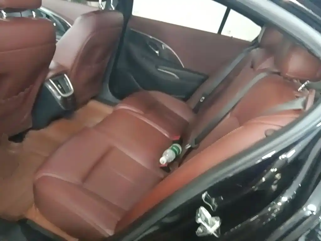 Buick LaCrosse — миниатюра 17