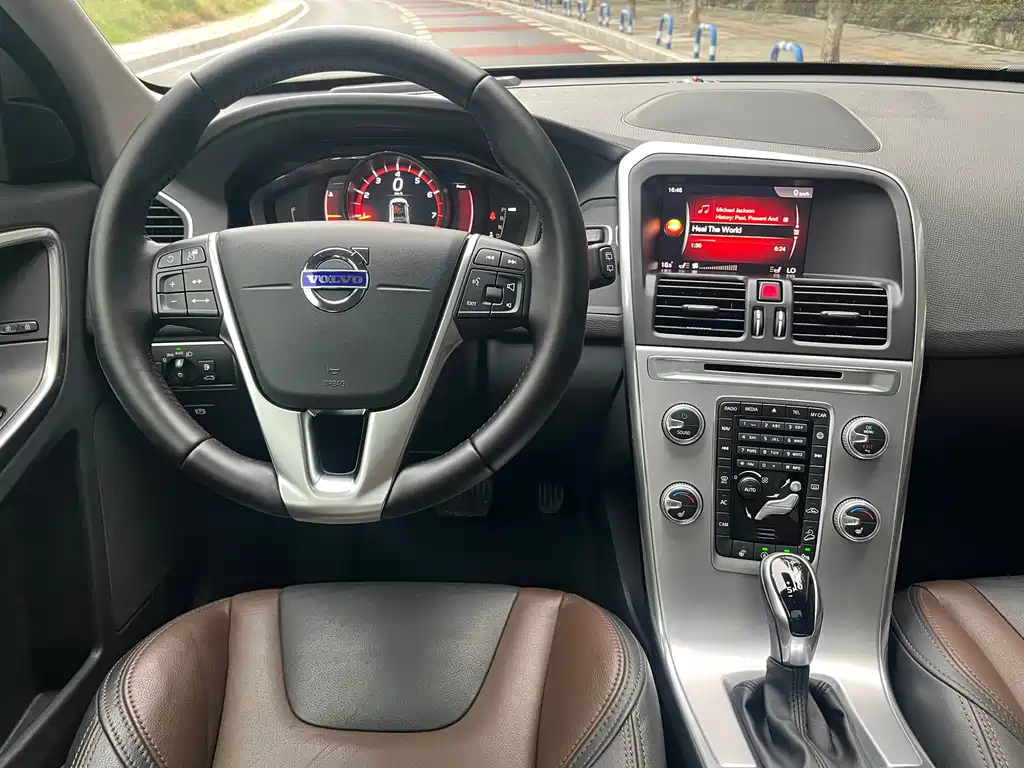 Volvo XC60 — миниатюра 13