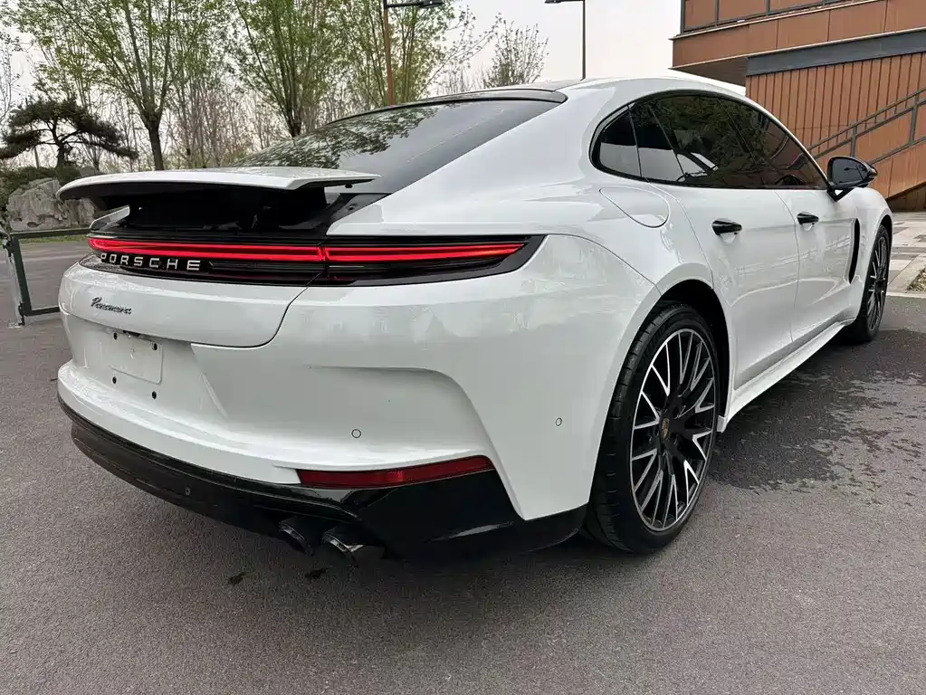 Porsche Panamera — миниатюра 16
