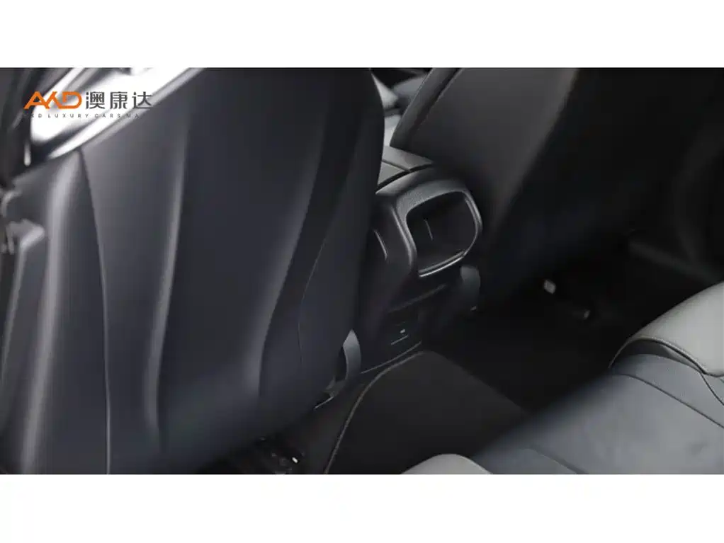Mercedes-Benz CLA AMG — миниатюра 9