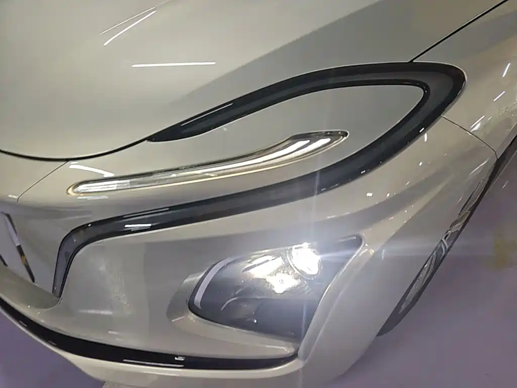Hongqi Hongqi E-QM5 — миниатюра 24