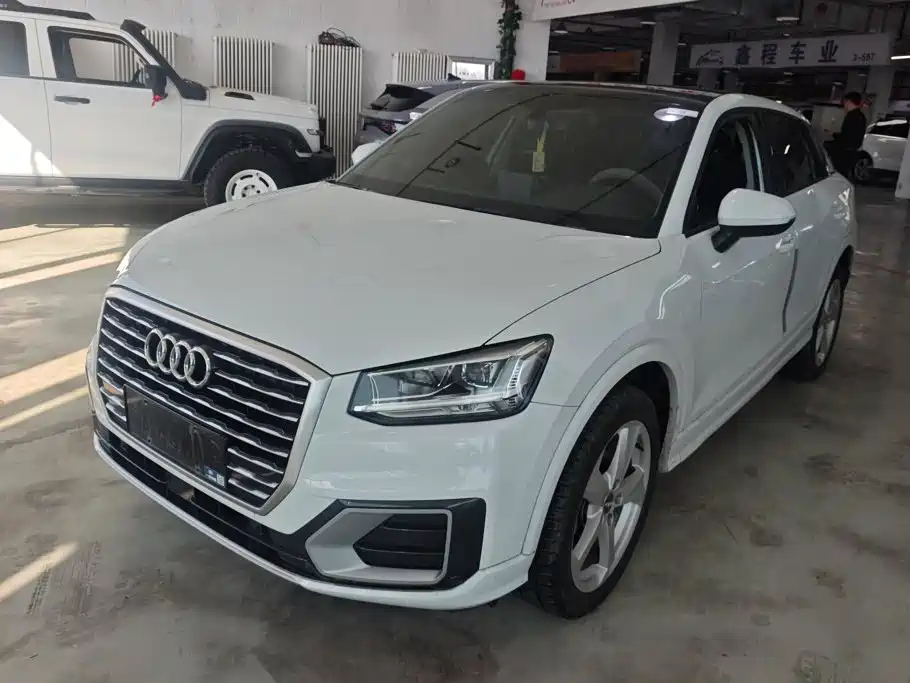 奥迪Q2L 2020款 35 TFSI 时尚致雅型 2021
