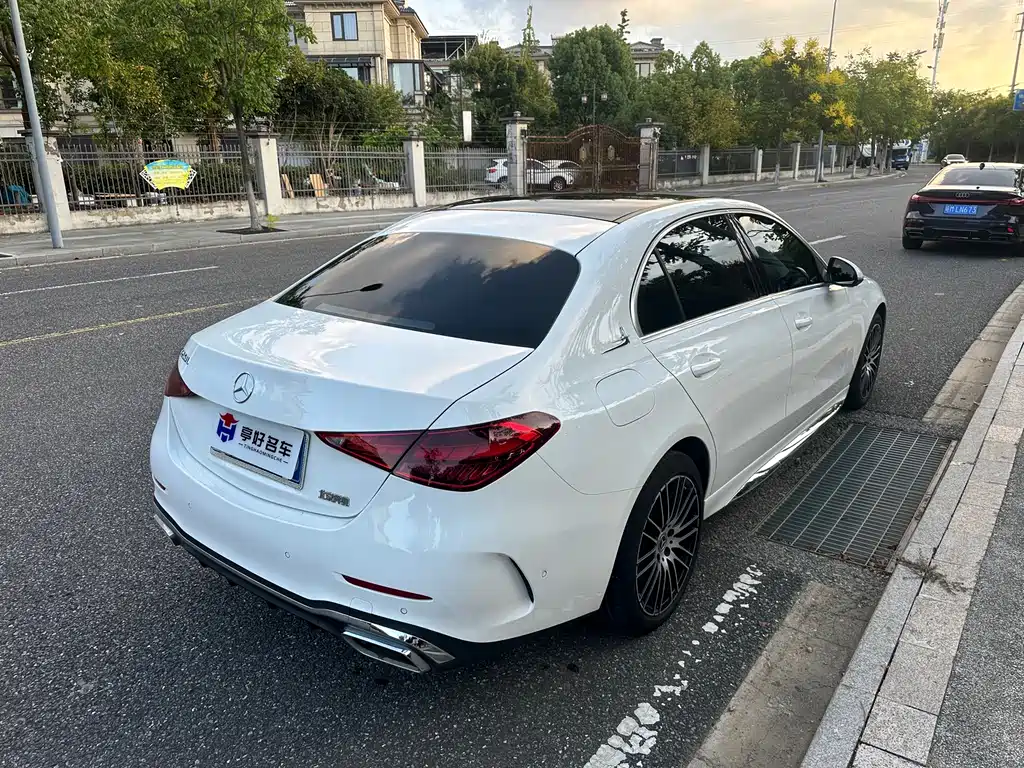 Mercedes-Benz C-Class — миниатюра 5