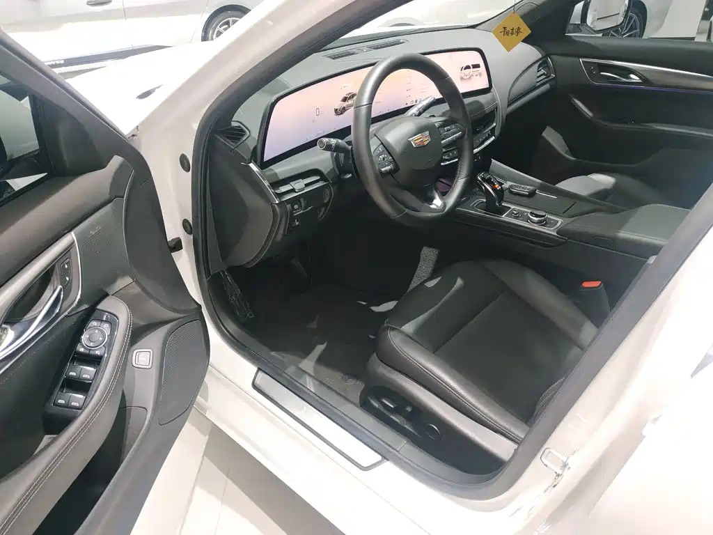 Cadillac CT5 — миниатюра 16