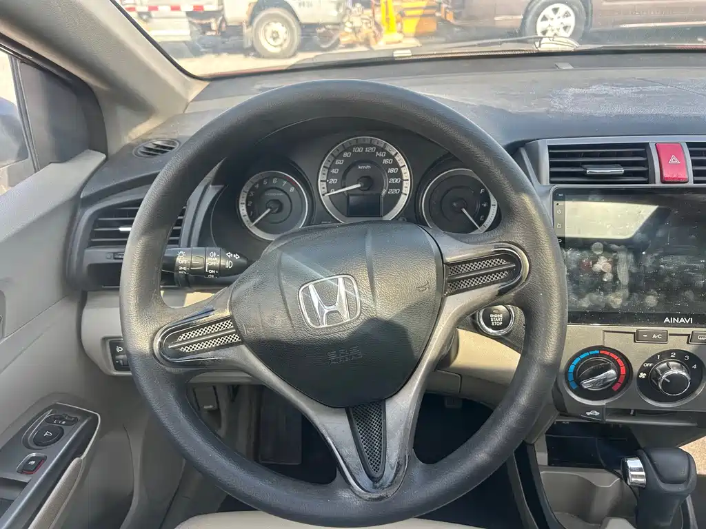 Honda City Classic — миниатюра 10