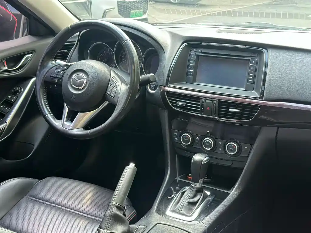 Mazda Atenza — миниатюра 8
