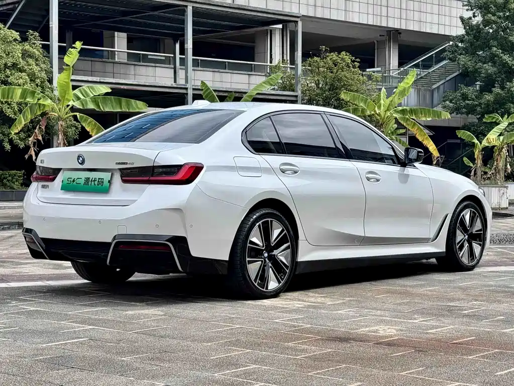 BMW i3 — миниатюра 17