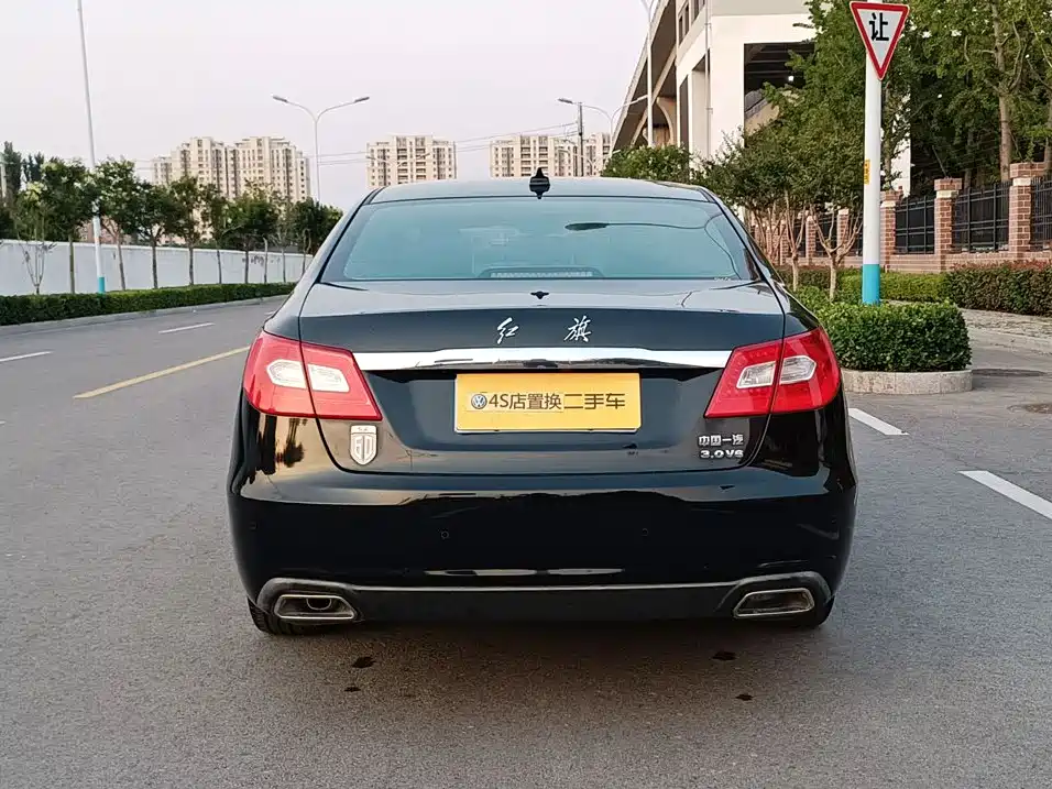 Hongqi Hongqi H7 — миниатюра 6