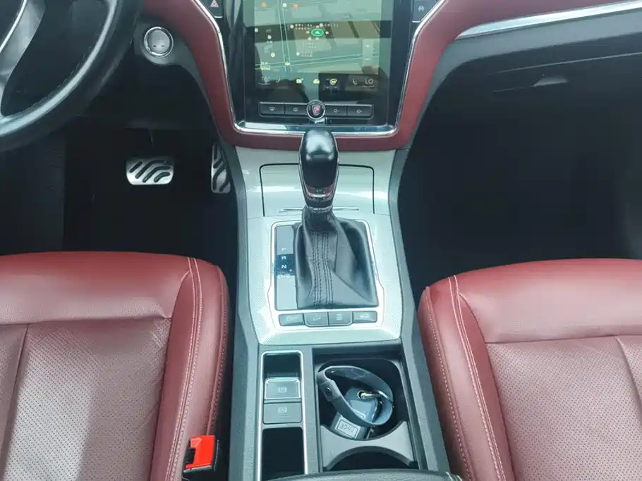 Roewe RX5 — миниатюра 16
