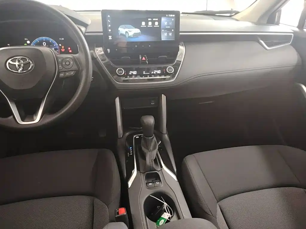 Toyota Frontlander — миниатюра 13