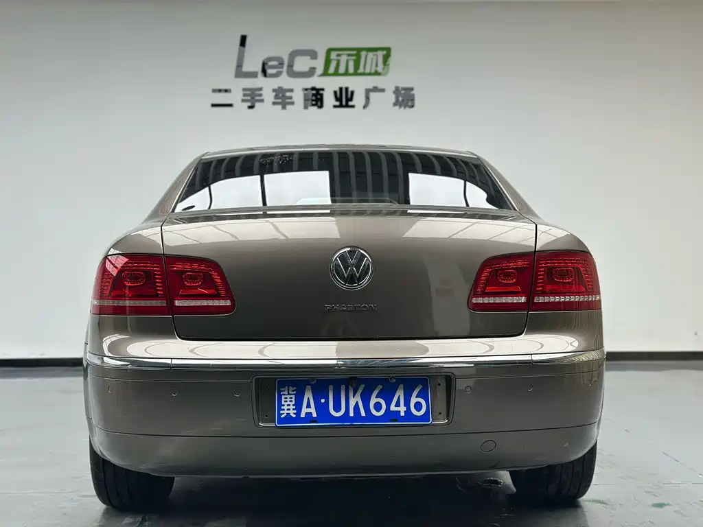 Volkswagen Phaeton — миниатюра 5