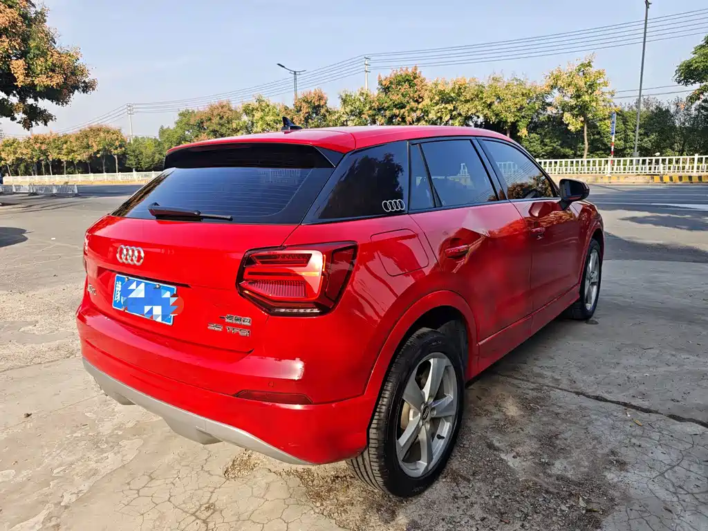 Audi Q2L — миниатюра 6