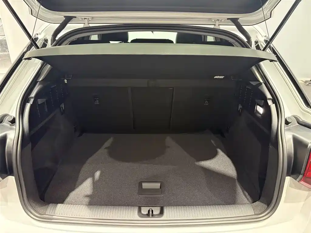 Audi Q2L — миниатюра 9