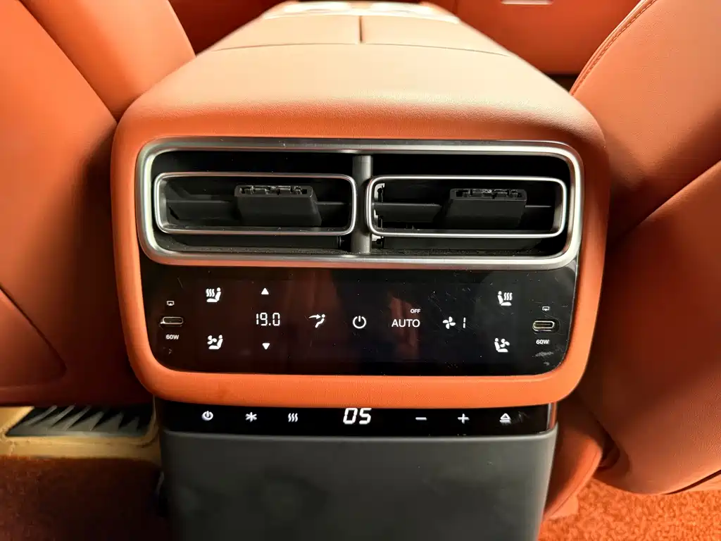 Li Auto Li L7 — миниатюра 14