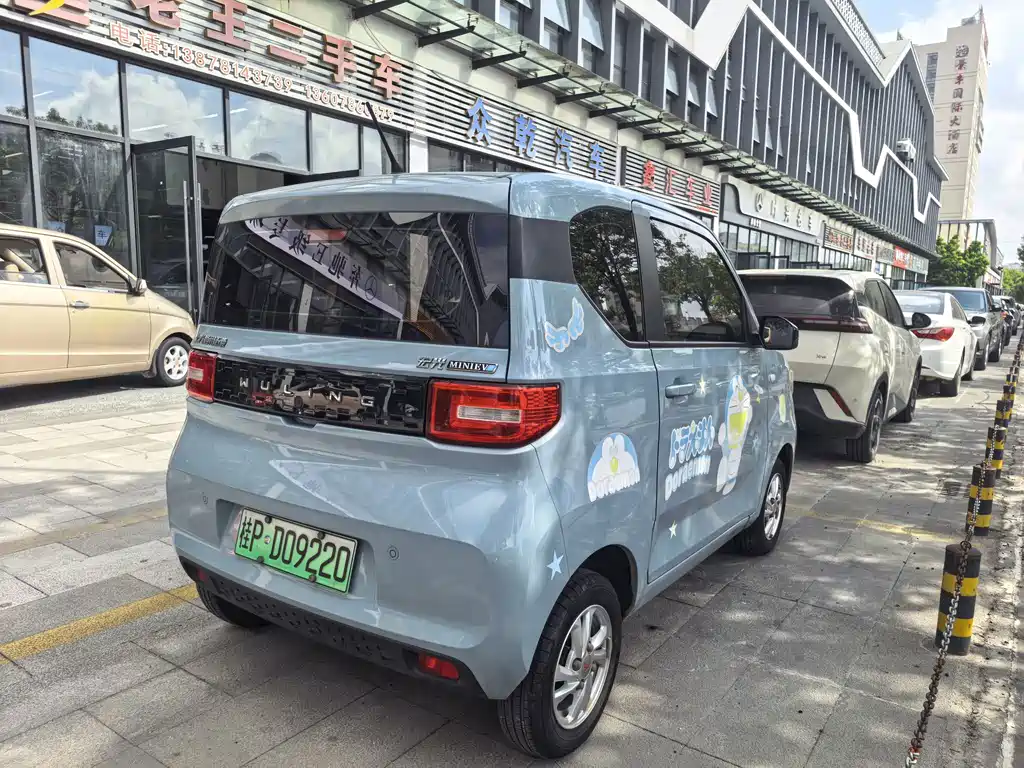 Wuling MINIEV — миниатюра 6