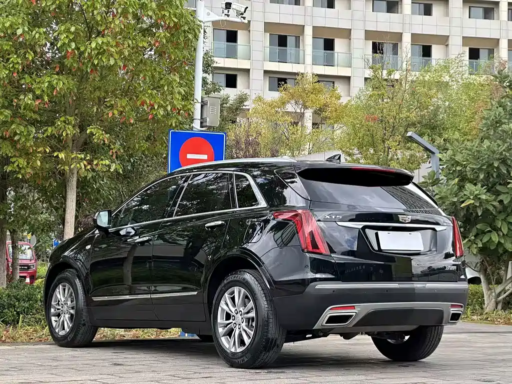 Cadillac XT5 — миниатюра 7