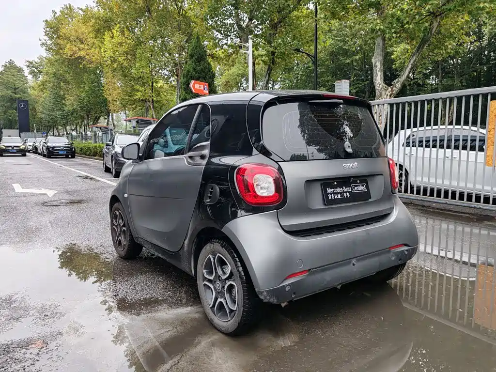 smart Smart Fortwo — миниатюра 4