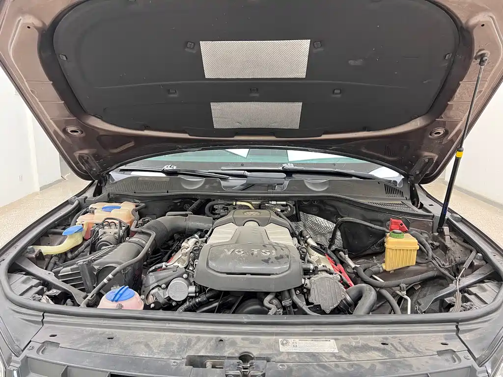 Volkswagen Touareg 3.0TSI Standard Config Type, фото 9