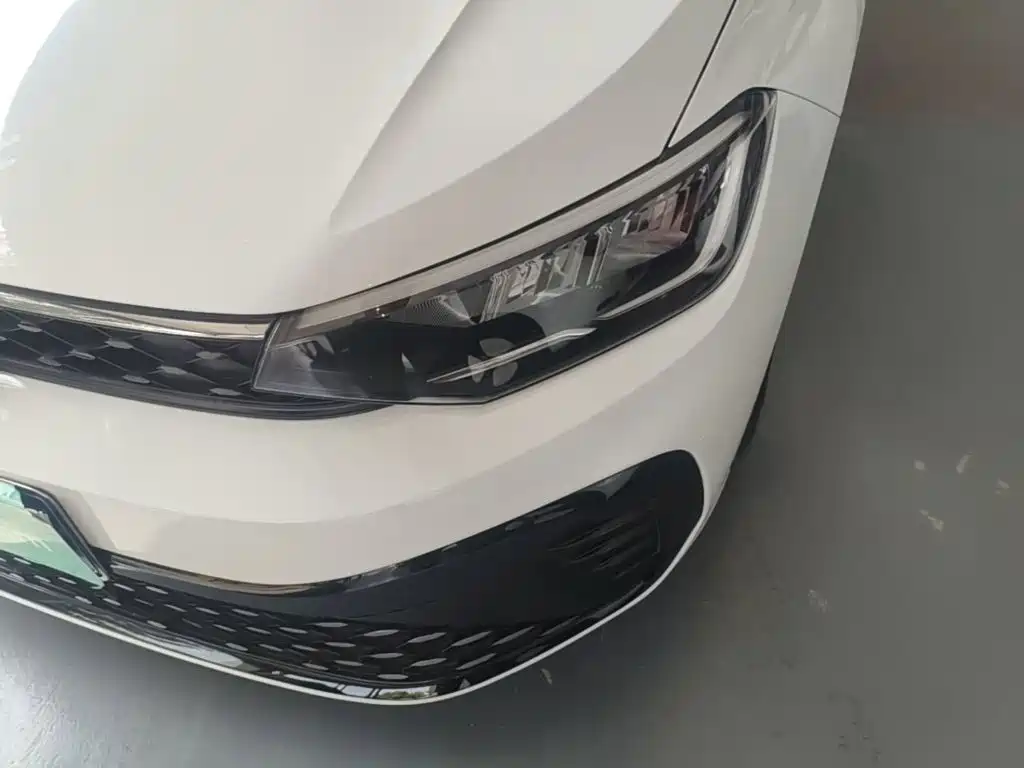 Volkswagen Lavida — миниатюра 24