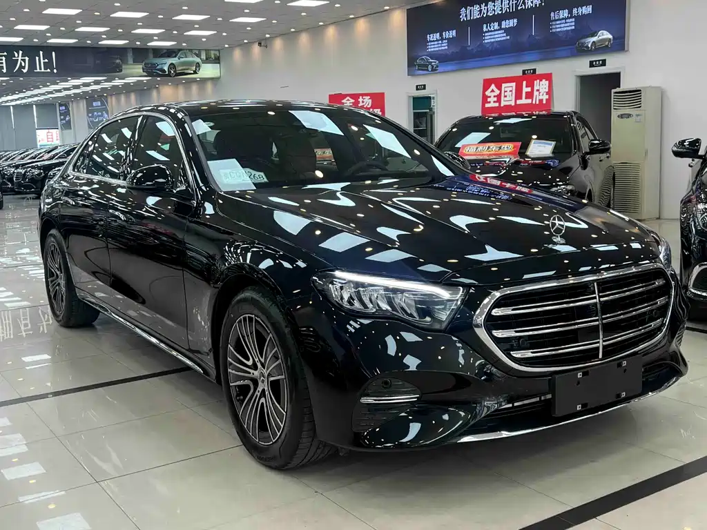 Mercedes-Benz E-Class — миниатюра 3