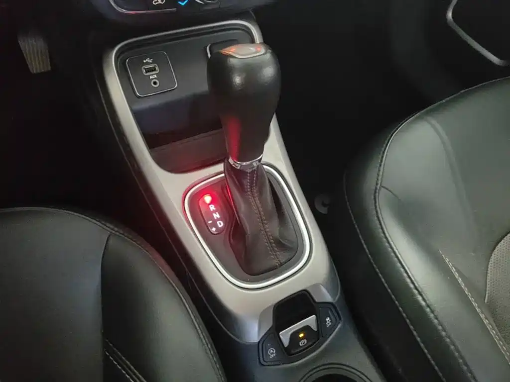 Jeep Compass — миниатюра 14