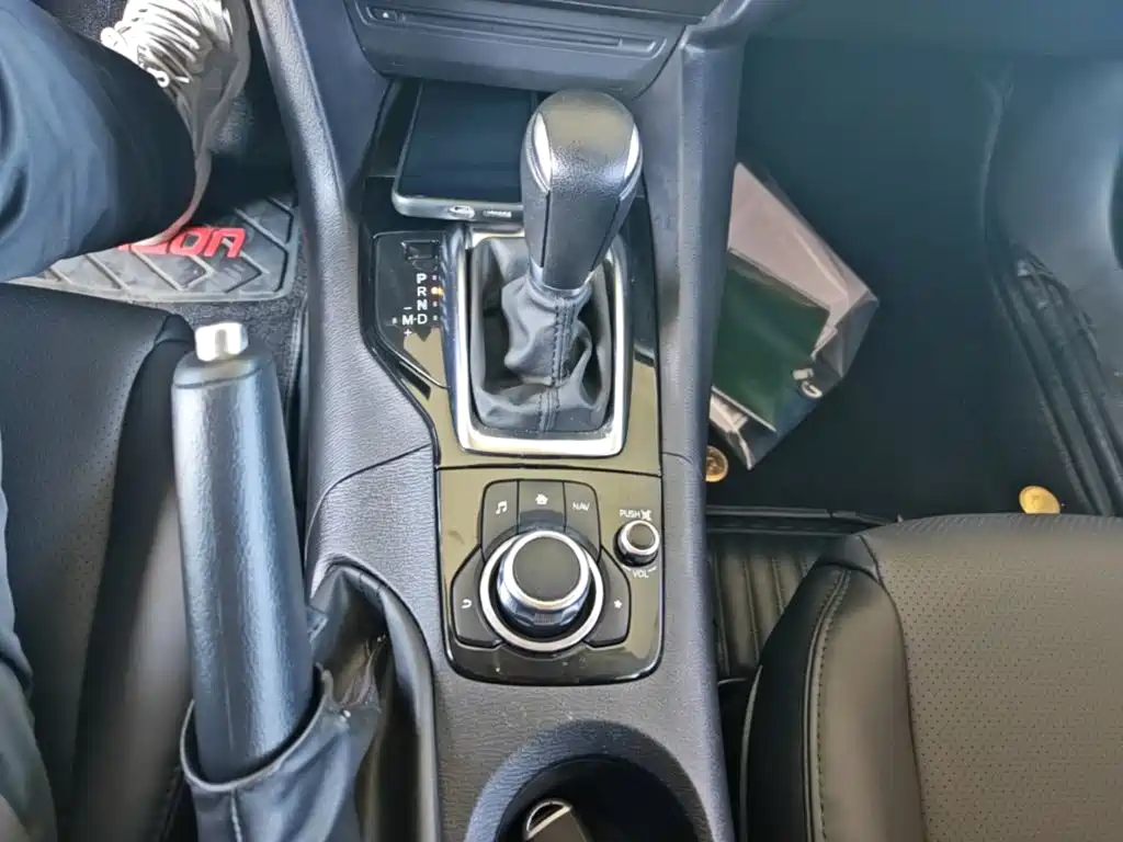 Mazda 3 Axela — миниатюра 14