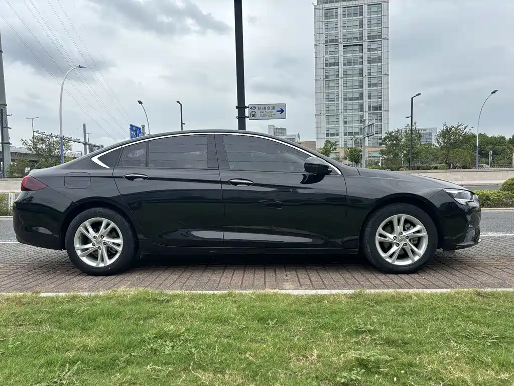 Buick Regal — миниатюра 4