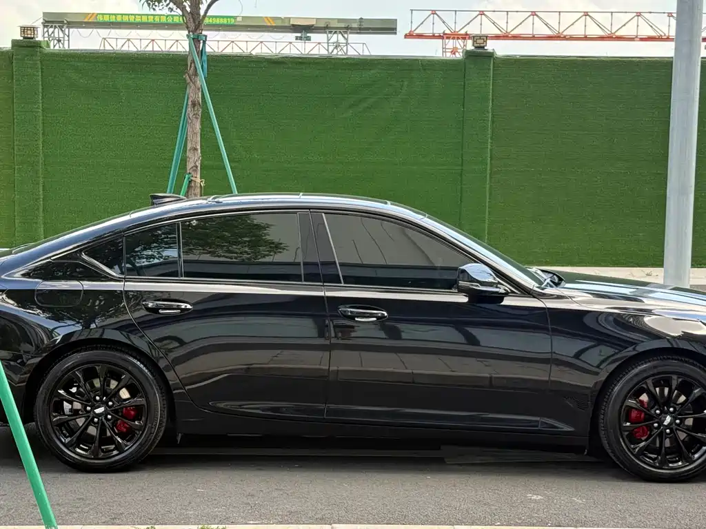 Cadillac CT5 — миниатюра 4