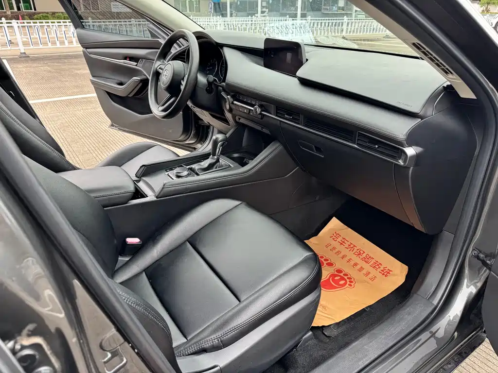 Mazda 3 Axela — миниатюра 4