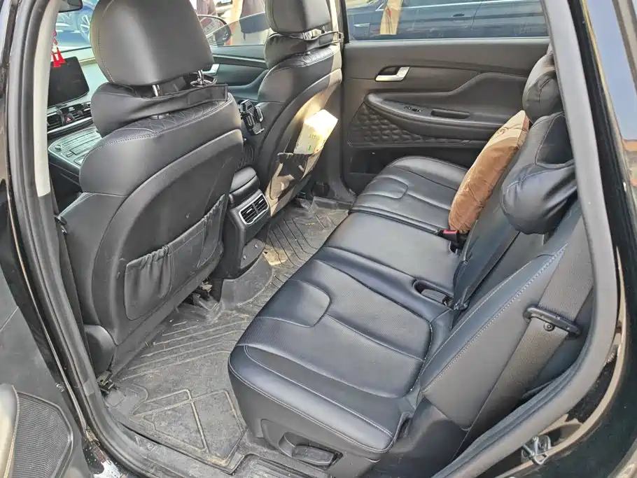 Hyundai Santa Fe — миниатюра 10