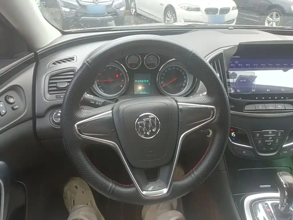 Buick Regal — миниатюра 11