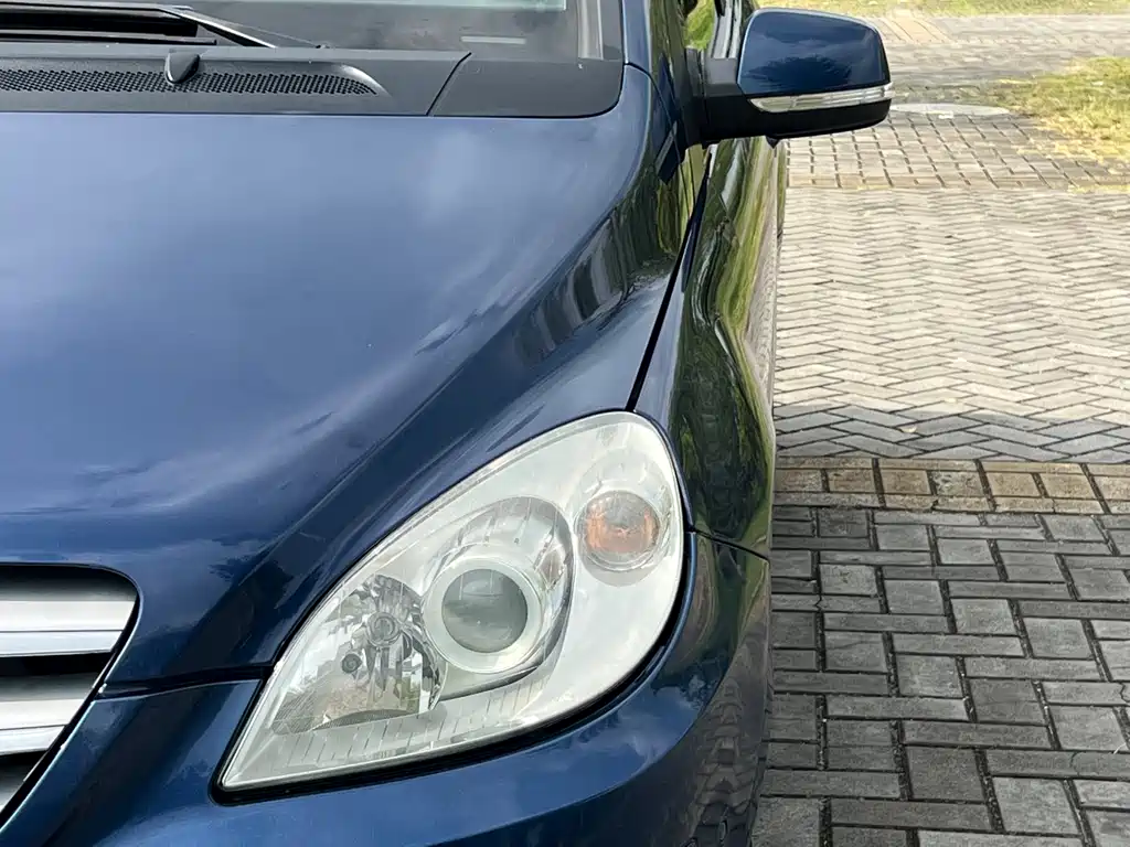 Mercedes-Benz B-Class B 2009 B 200 Fashion