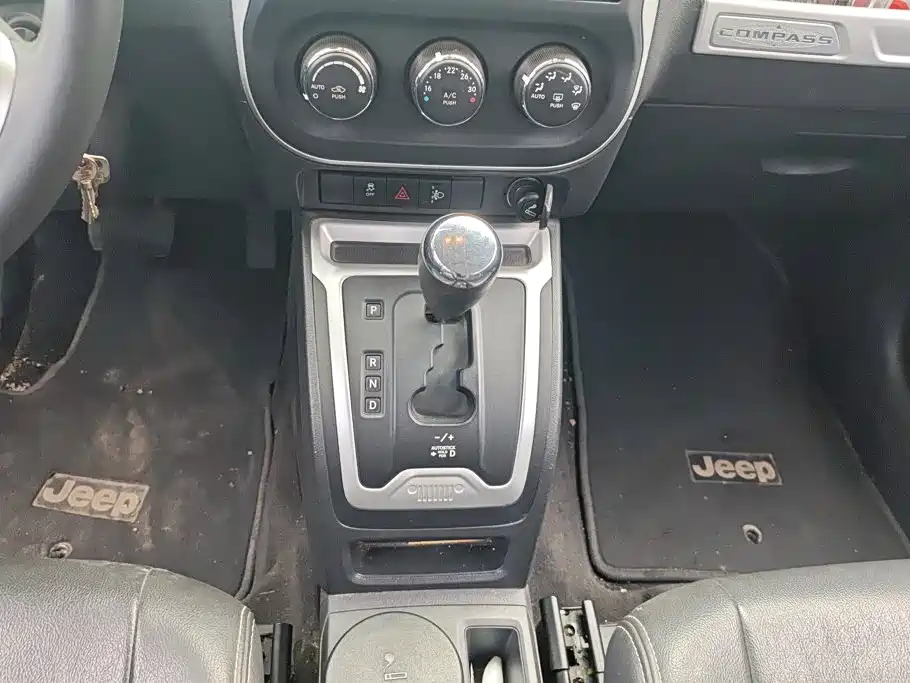 Jeep Compass (Import) — миниатюра 15