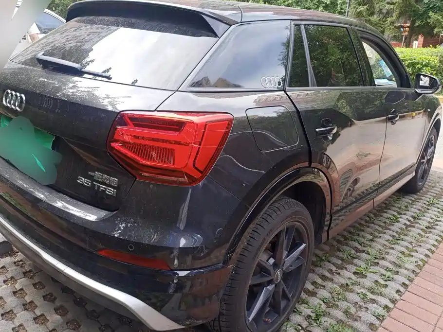 Audi Q2L — миниатюра 3