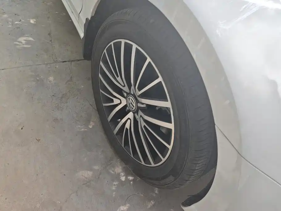 Volkswagen Lamando — миниатюра 6